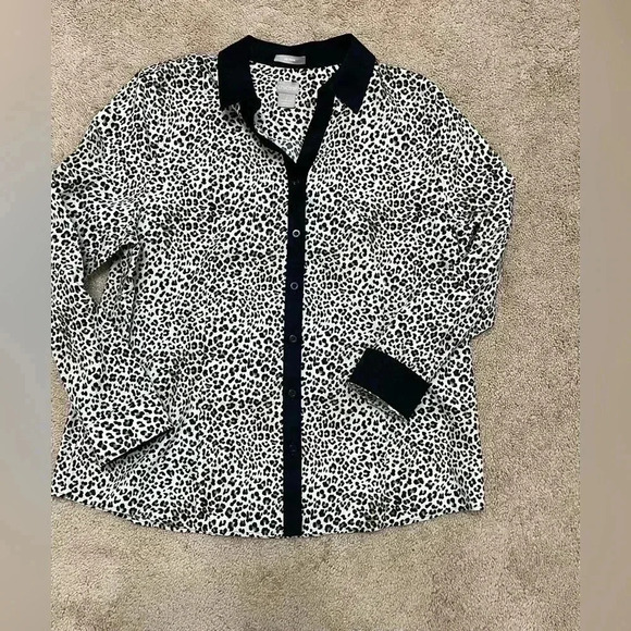 CHICO'S No-Iron Cotton Leopard Caroline Button Down Shirt Size 2 - Picture 3 of 11